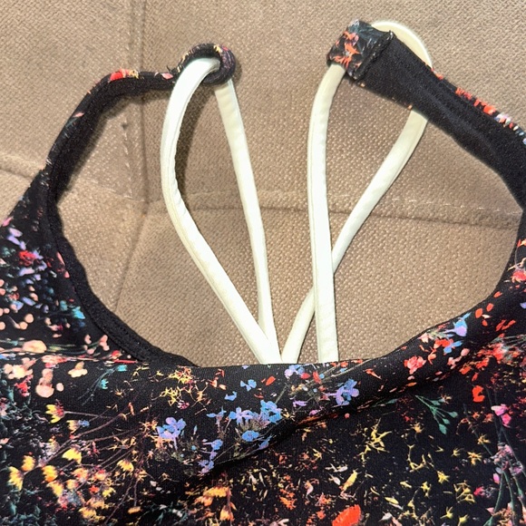 Lululemon Black Floral Sports Bra Size Small - Picture 8 of 11